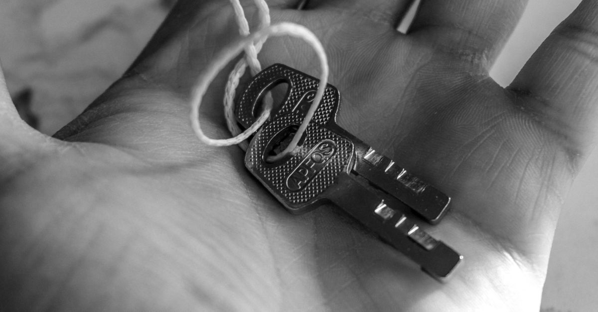 Broken Key Extraction — Santa Locksmiths