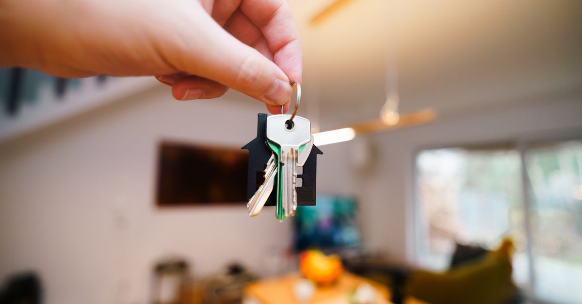 locksmith shop keys — Santa Locksmiths